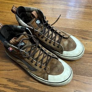Vans MTE high top